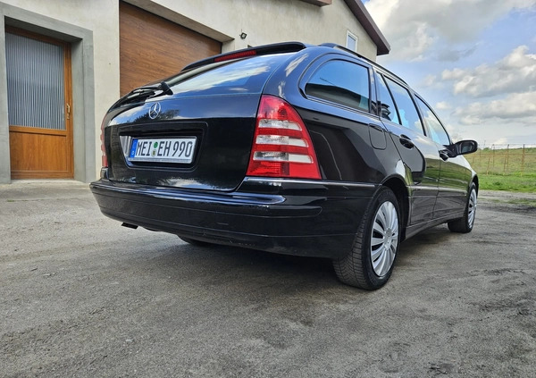 Mercedes-Benz Klasa C cena 11999 przebieg: 293228, rok produkcji 2006 z Gostyń małe 704